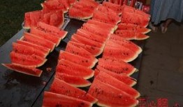 乌鲁木齐博主吃瓜