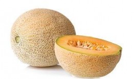 晚上女孩子吃哈密瓜,甜蜜哈密瓜的浪漫滋味