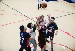 吃瓜篮球男,揭秘球场上的趣味瞬间