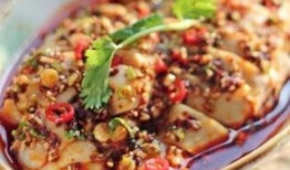 吃瓜口水鸡,一场味蕾与视觉的盛宴