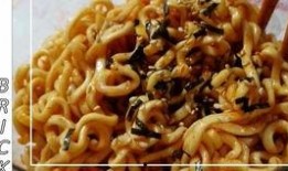 吃火鸡面可以吃哈密瓜吗,跨界美食的奇妙碰撞