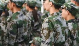 军训吃瓜文案,揭秘军营里的那些“秘密”趣事