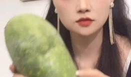 吃瓜沉浸式化妆,带你体验瓜界时尚新潮流