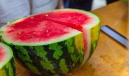 兰州安宁大学吃瓜,校园吃瓜文化盛行，揭秘校园生活趣味瞬间