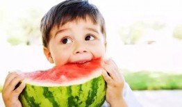 红颜吃 瓜,一场别开生面的美食之旅