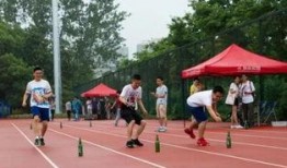 球场吃瓜群众,吃瓜群众视角下的激情赛事